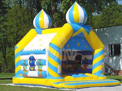 Aladin roofed inflatable bounce