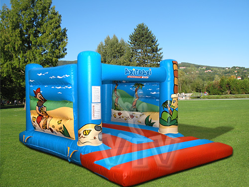 Pirates open-top inflatable bounce