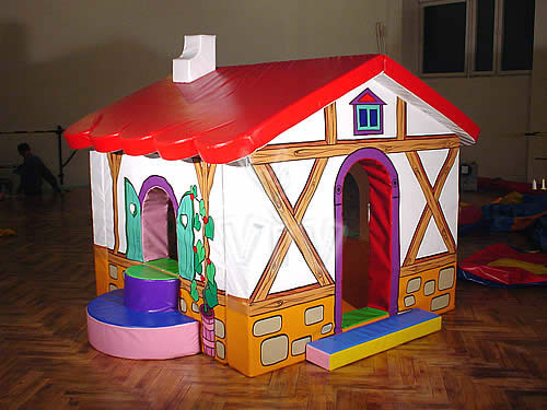 Tyrol house softplay inflatable product photo