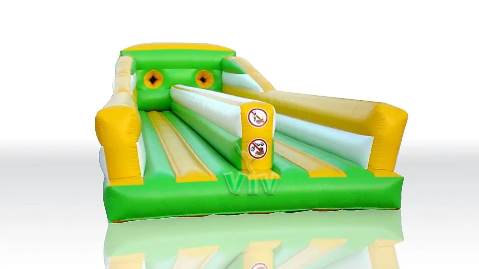 Bungee Run GIGANT with painting commercial inflatable action game